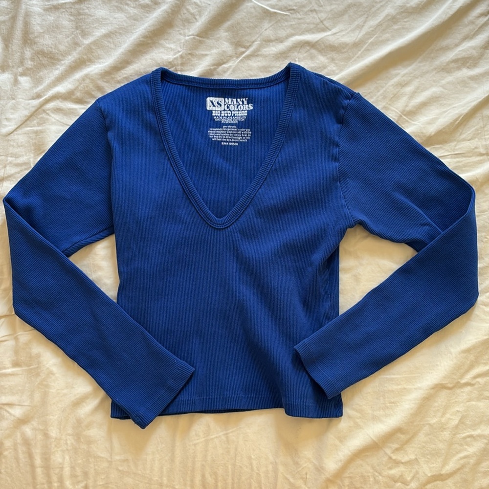 Big Bud Press Ribbed Long Sleeve Cropped V-neck in Royal Blue